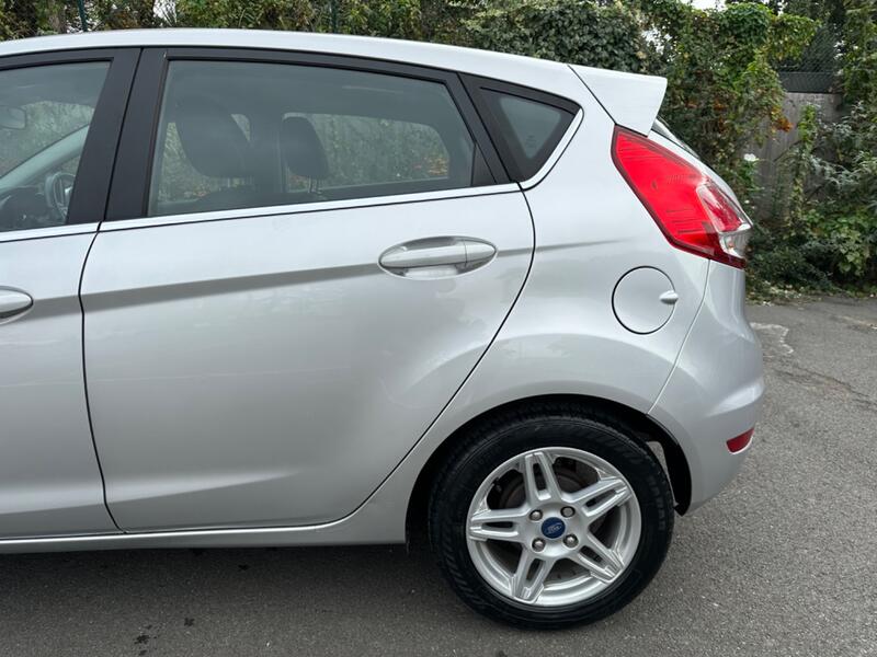FORD FIESTA