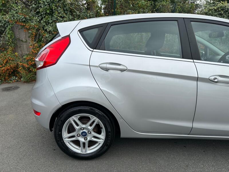FORD FIESTA