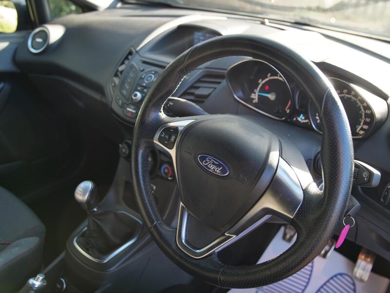 FORD FIESTA