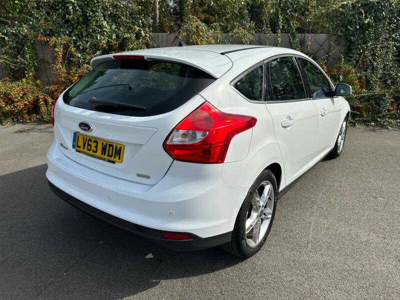 FORD FOCUS
