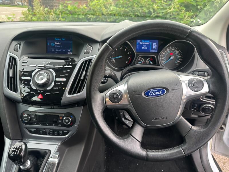 FORD FOCUS