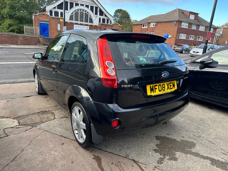 FORD FIESTA