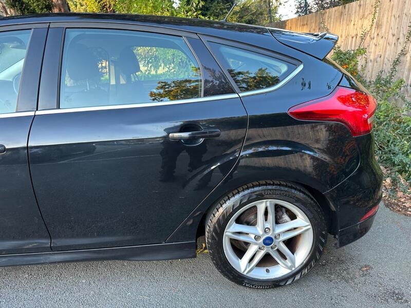 FORD FOCUS