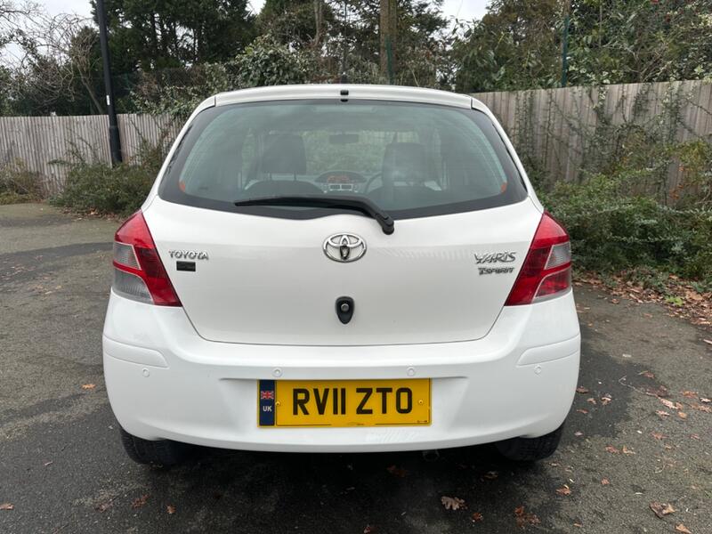TOYOTA YARIS