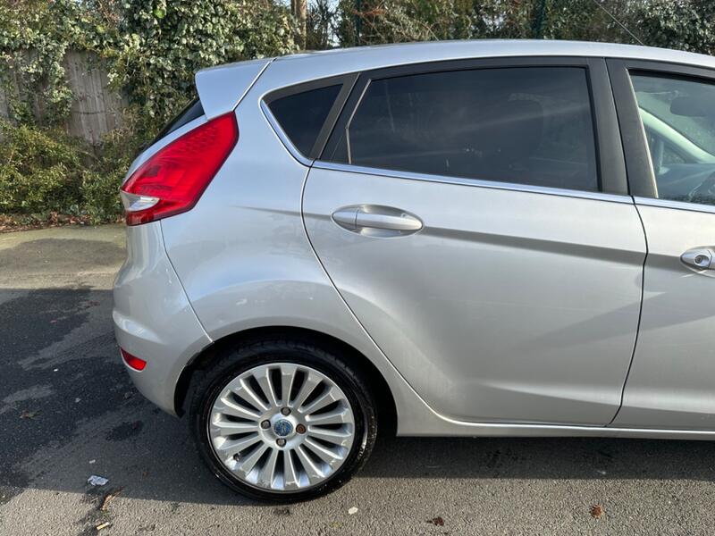 FORD FIESTA