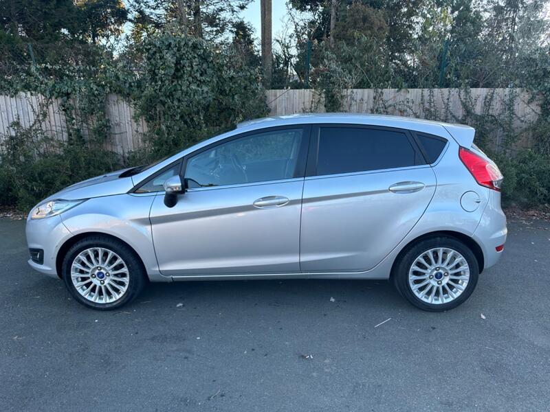 FORD FIESTA