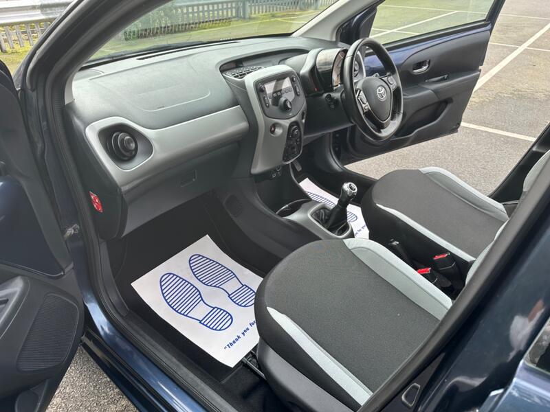 TOYOTA AYGO