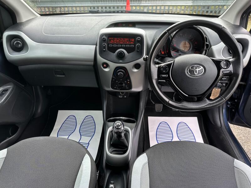 TOYOTA AYGO