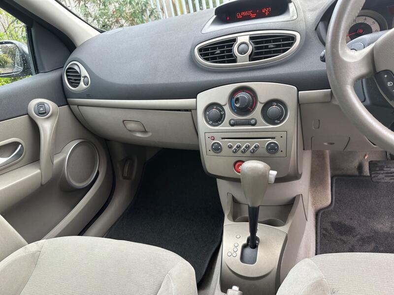RENAULT CLIO