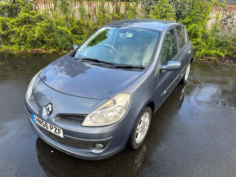 RENAULT CLIO