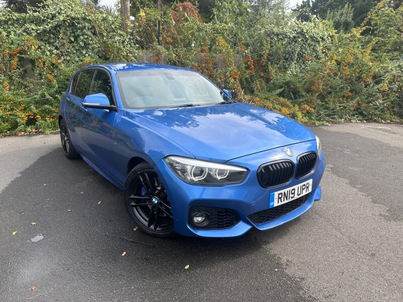 BMW 1 SERIES