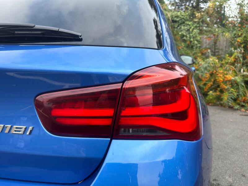 BMW 1 SERIES