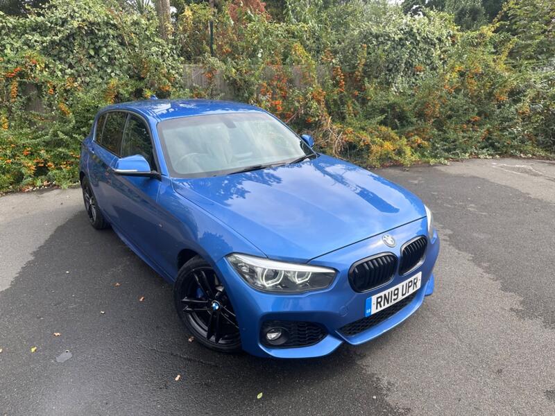 BMW 1 SERIES
