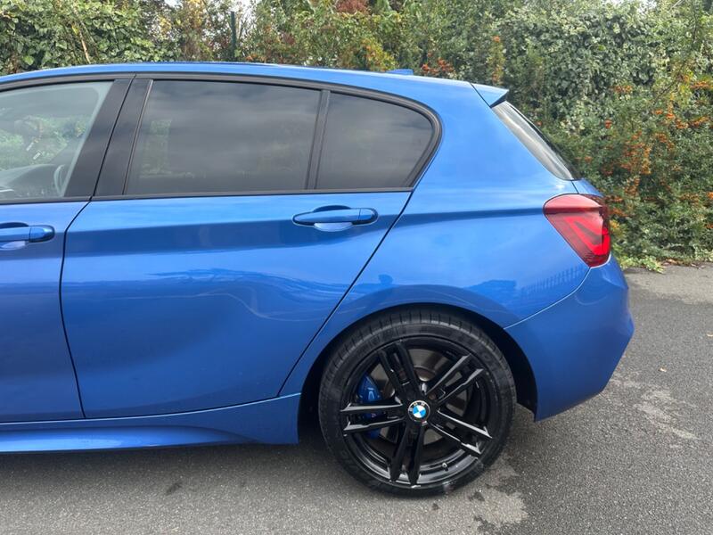BMW 1 SERIES