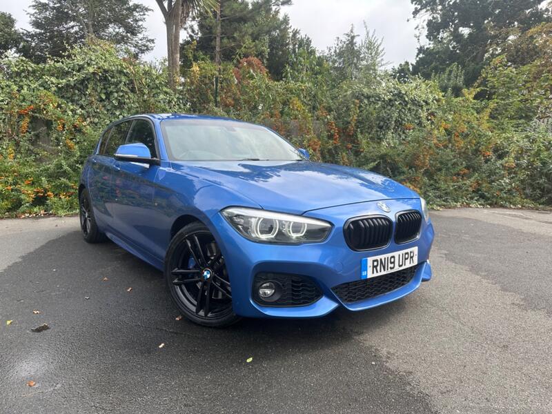 BMW 1 SERIES
