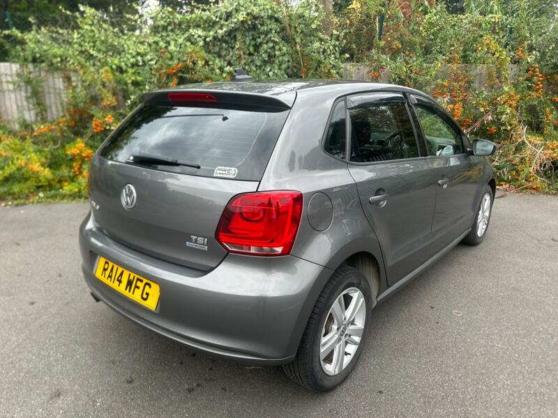 VOLKSWAGEN POLO