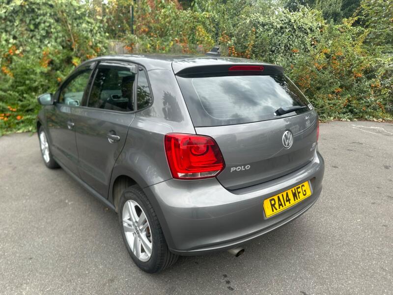 VOLKSWAGEN POLO