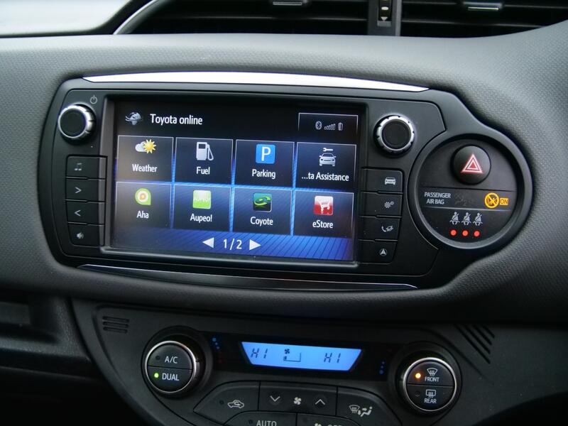 TOYOTA YARIS