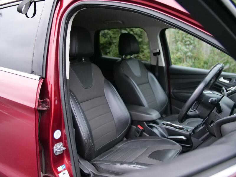 FORD KUGA