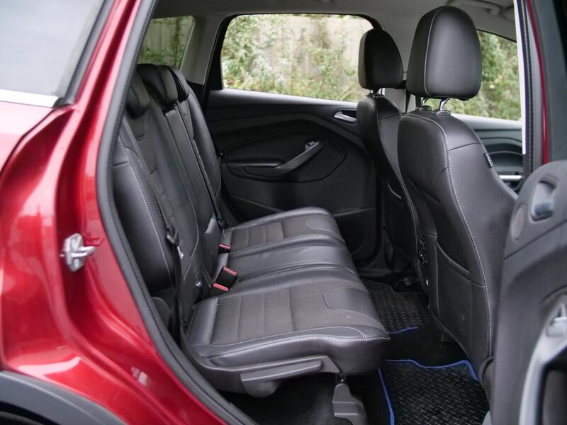 FORD KUGA