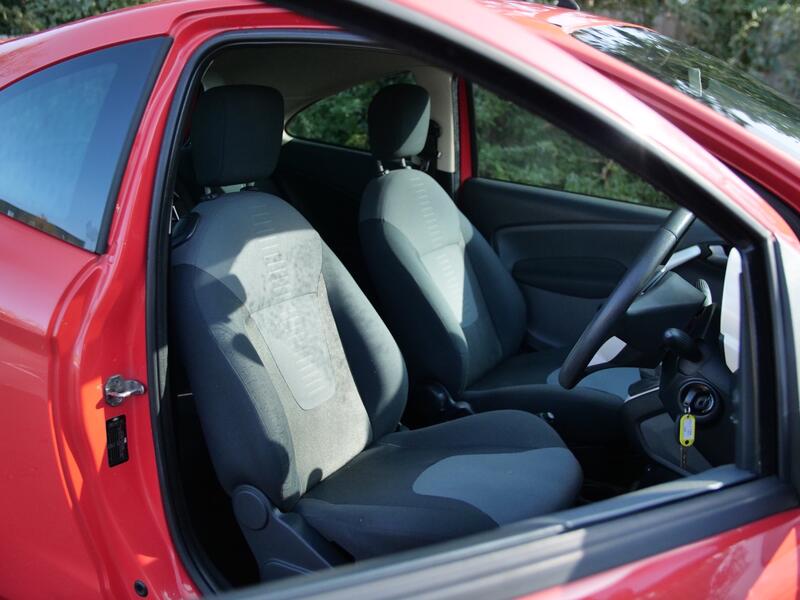 FORD KA