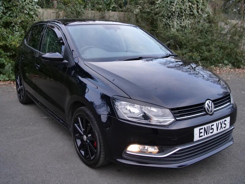 VOLKSWAGEN POLO