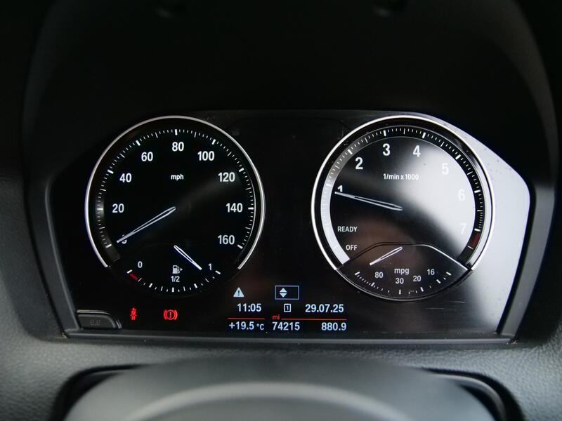 BMW 1 SERIES