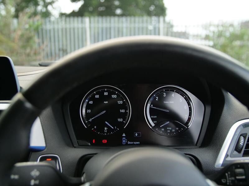 BMW 1 SERIES