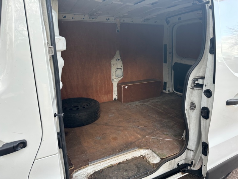 RENAULT TRAFIC