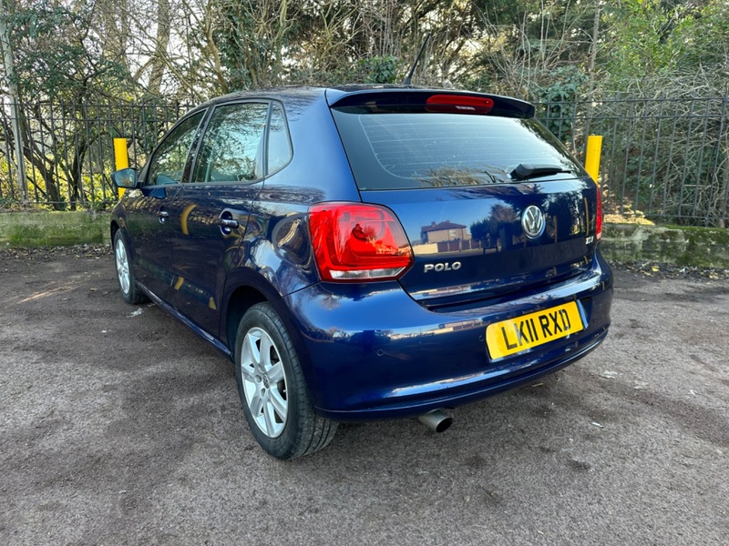 VOLKSWAGEN POLO
