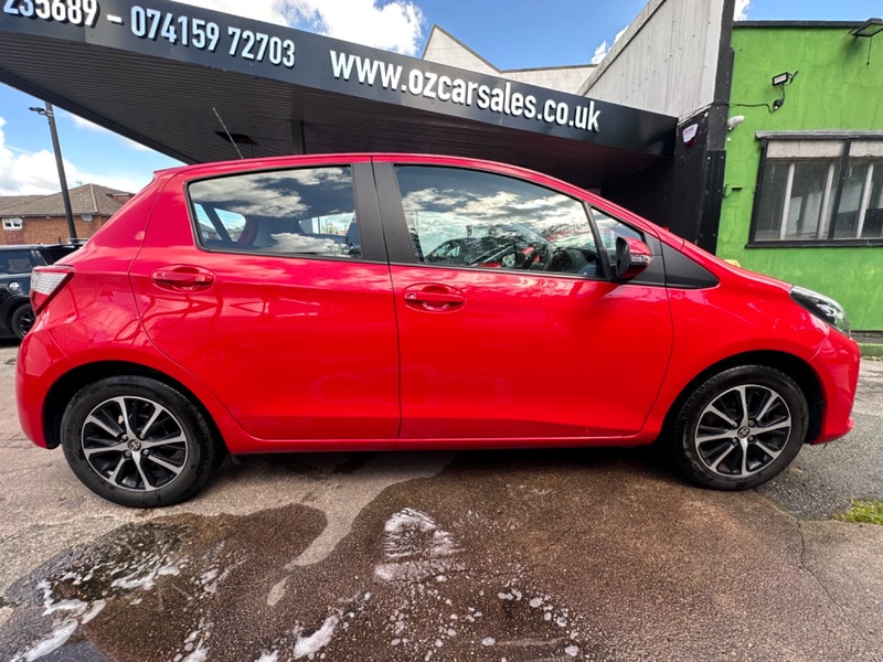 TOYOTA YARIS