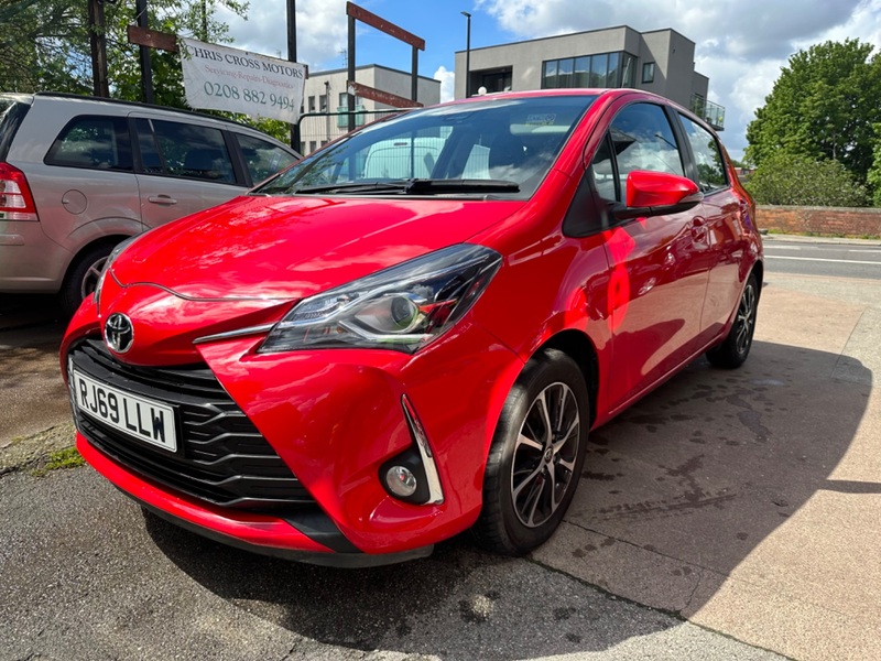 TOYOTA YARIS