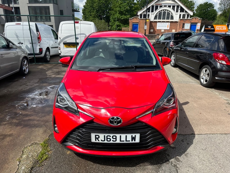 TOYOTA YARIS