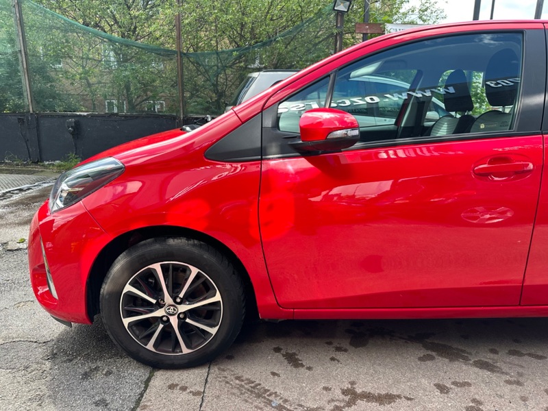 TOYOTA YARIS