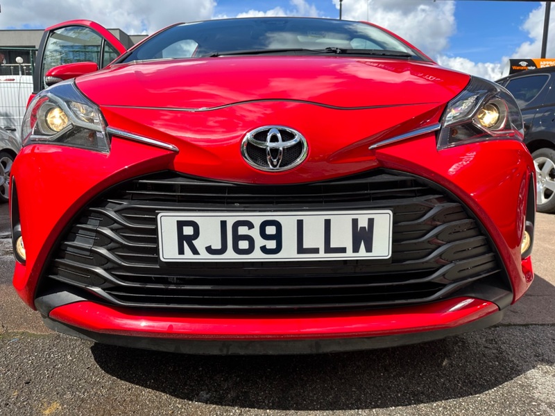 TOYOTA YARIS