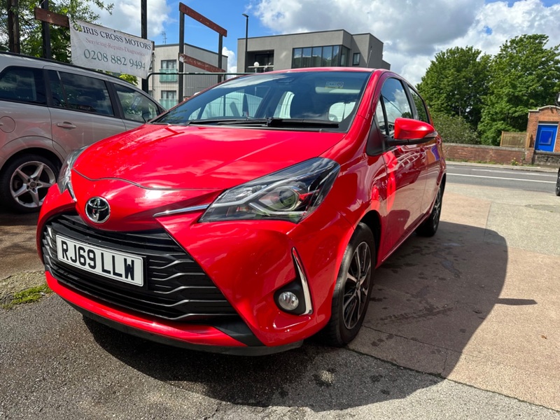 TOYOTA YARIS