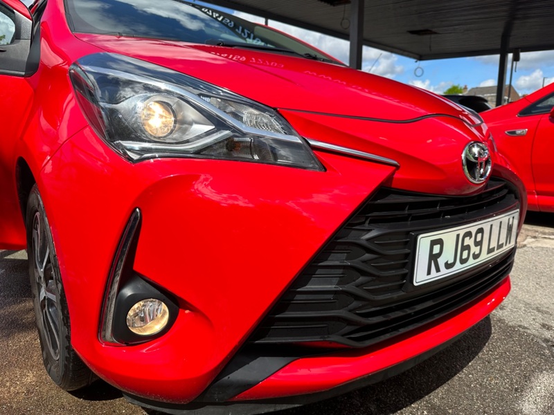 TOYOTA YARIS
