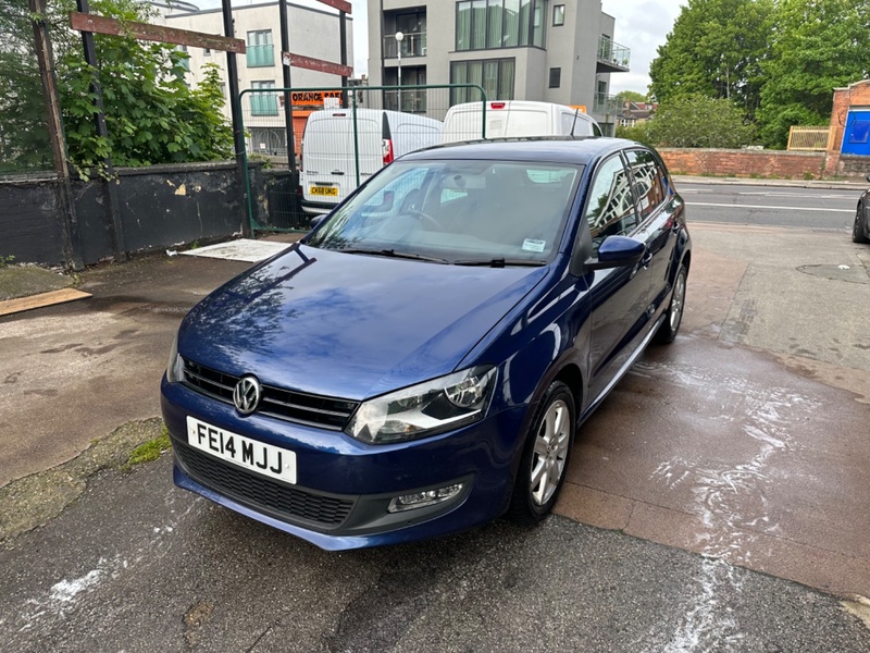 VOLKSWAGEN POLO