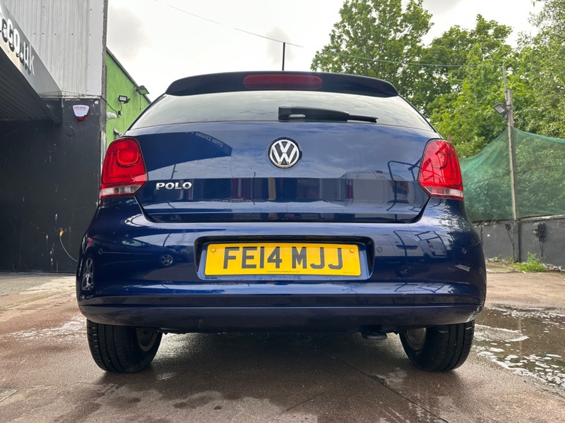 VOLKSWAGEN POLO