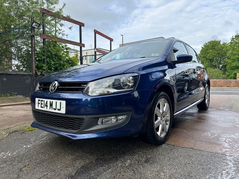 VOLKSWAGEN POLO