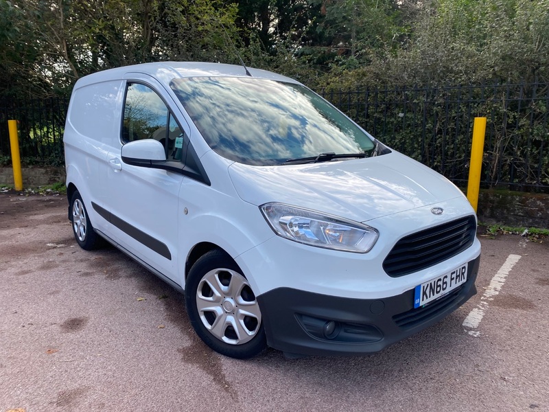 FORD TRANSIT COURIER