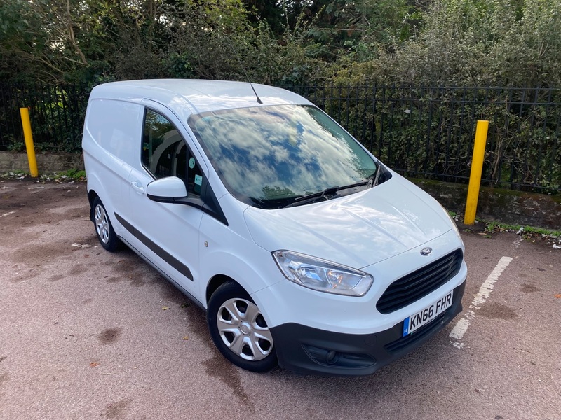 FORD TRANSIT COURIER