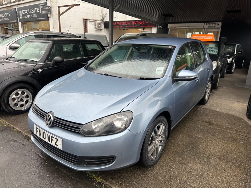 VOLKSWAGEN GOLF