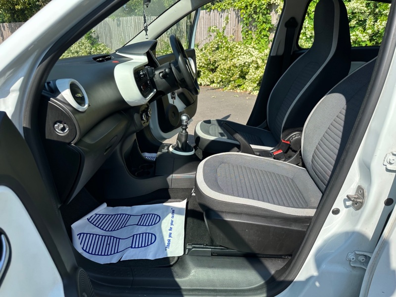 RENAULT TWINGO