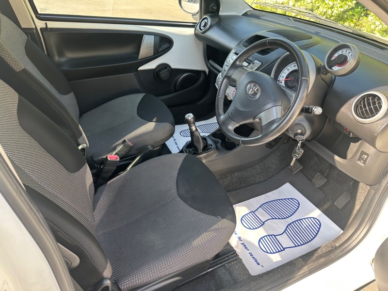 TOYOTA AYGO