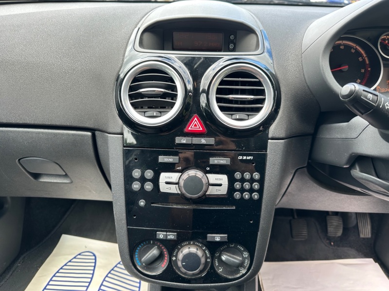 VAUXHALL CORSA