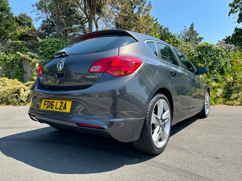VAUXHALL ASTRA