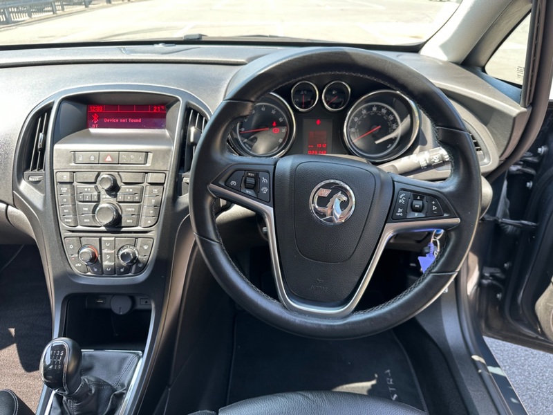 VAUXHALL ASTRA