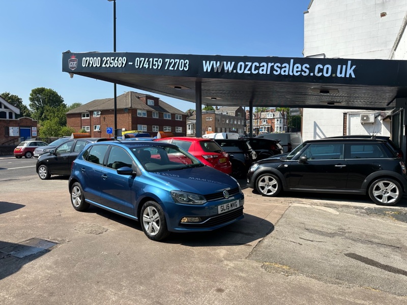 VOLKSWAGEN POLO