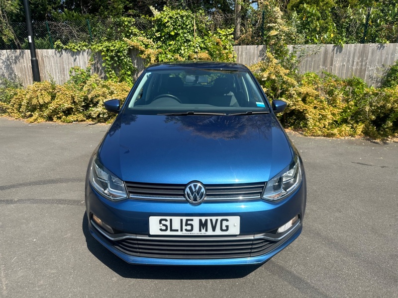 VOLKSWAGEN POLO